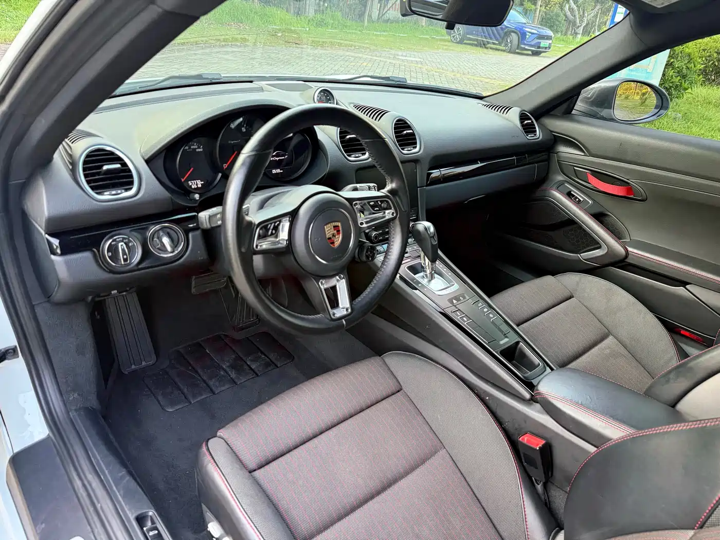 Porsche 718 2019 Cayman T 2.0T фото 4