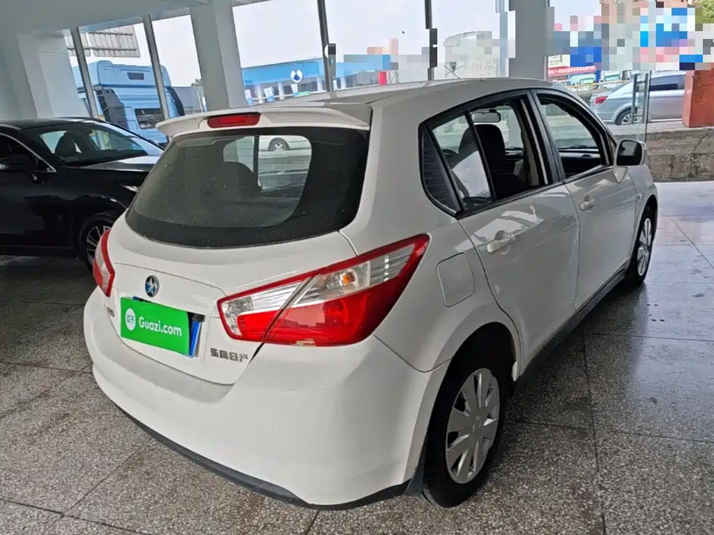 Venucia R50 2014 2013 1.6L Manual Fashion
