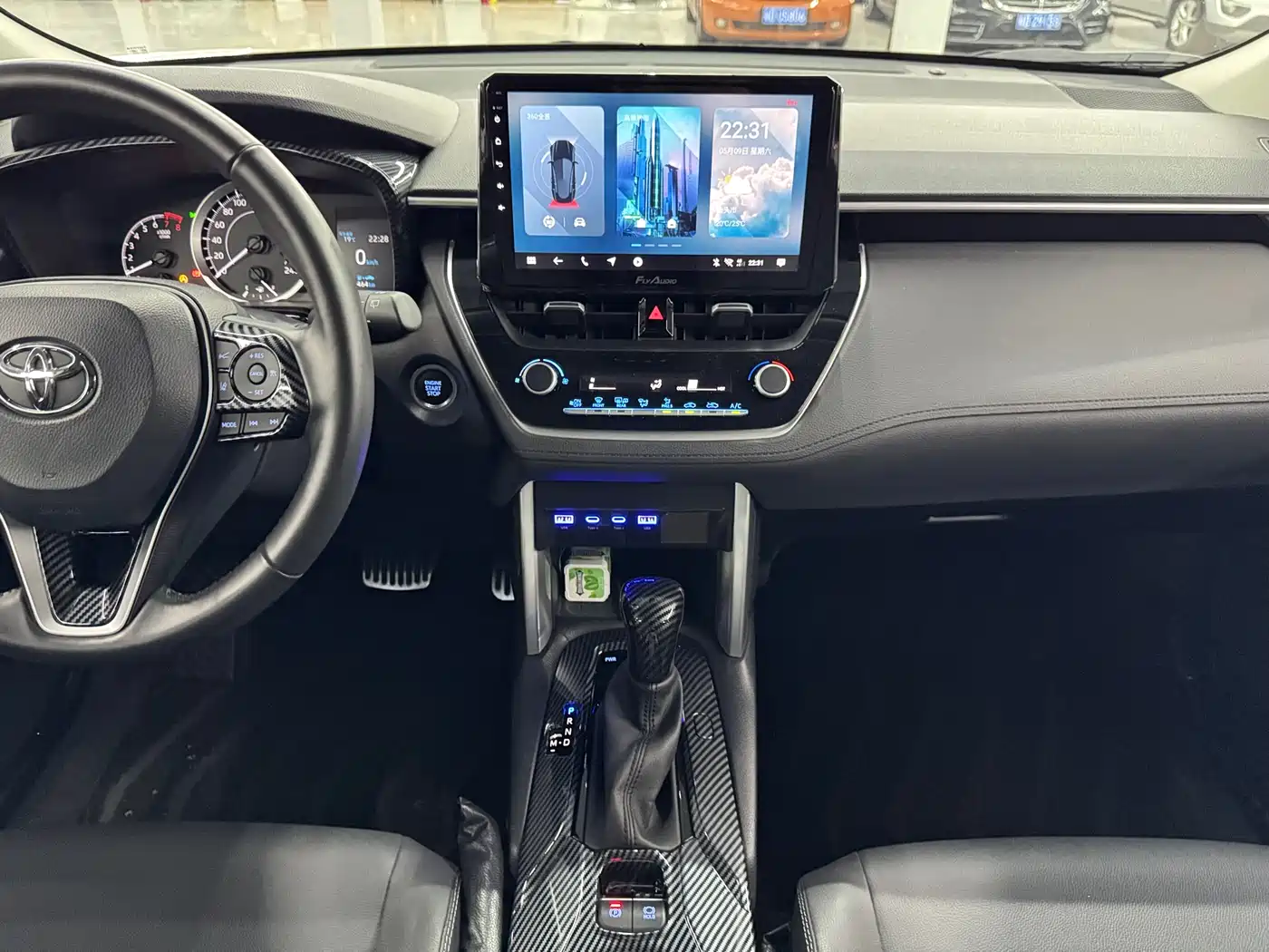 Toyota Corolla Cross 2022 2.0L Premium Edition фото 12