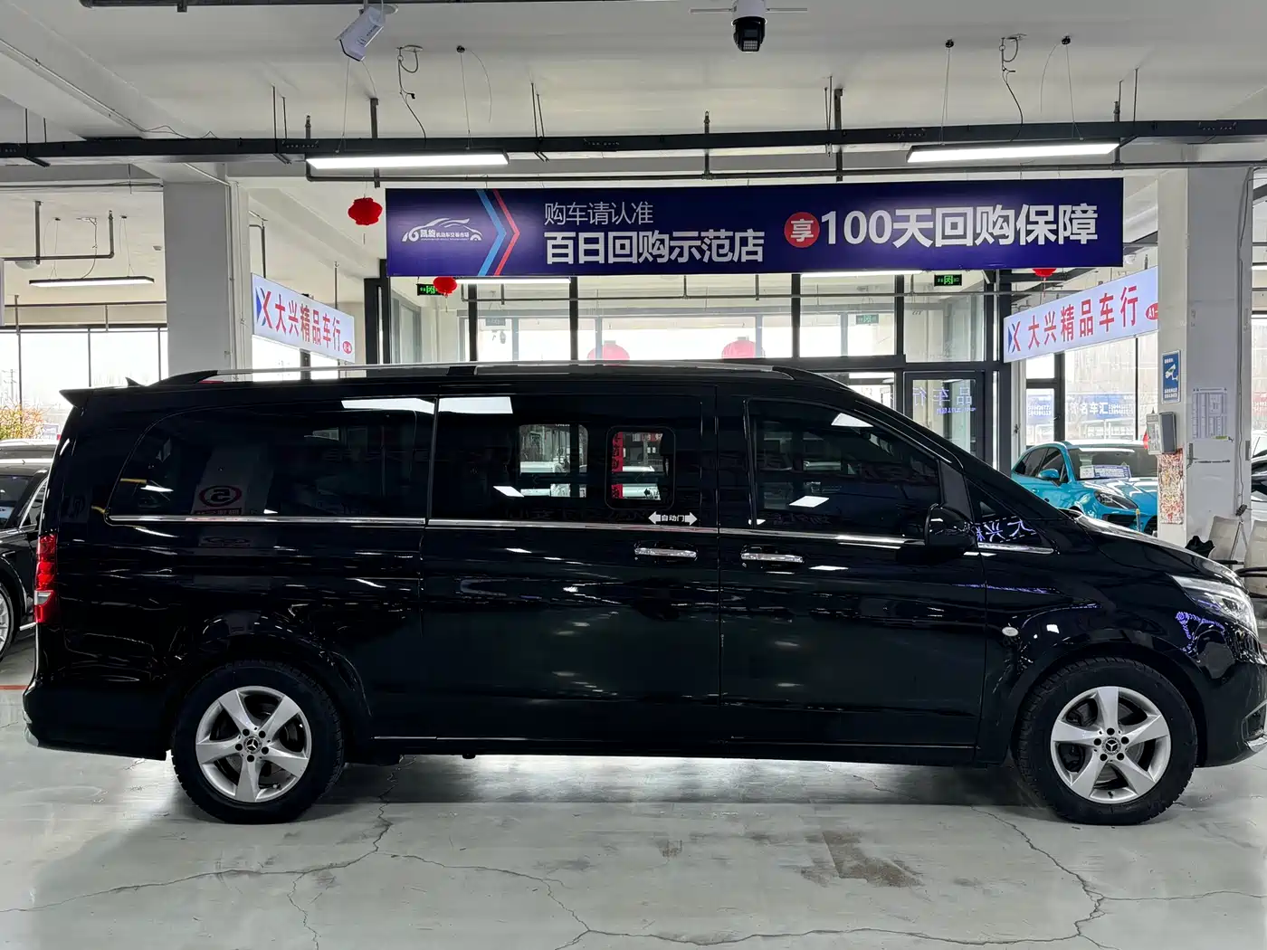 Mercedes-Benz Vito 2018 2.0T Business Edition China VI фото 4