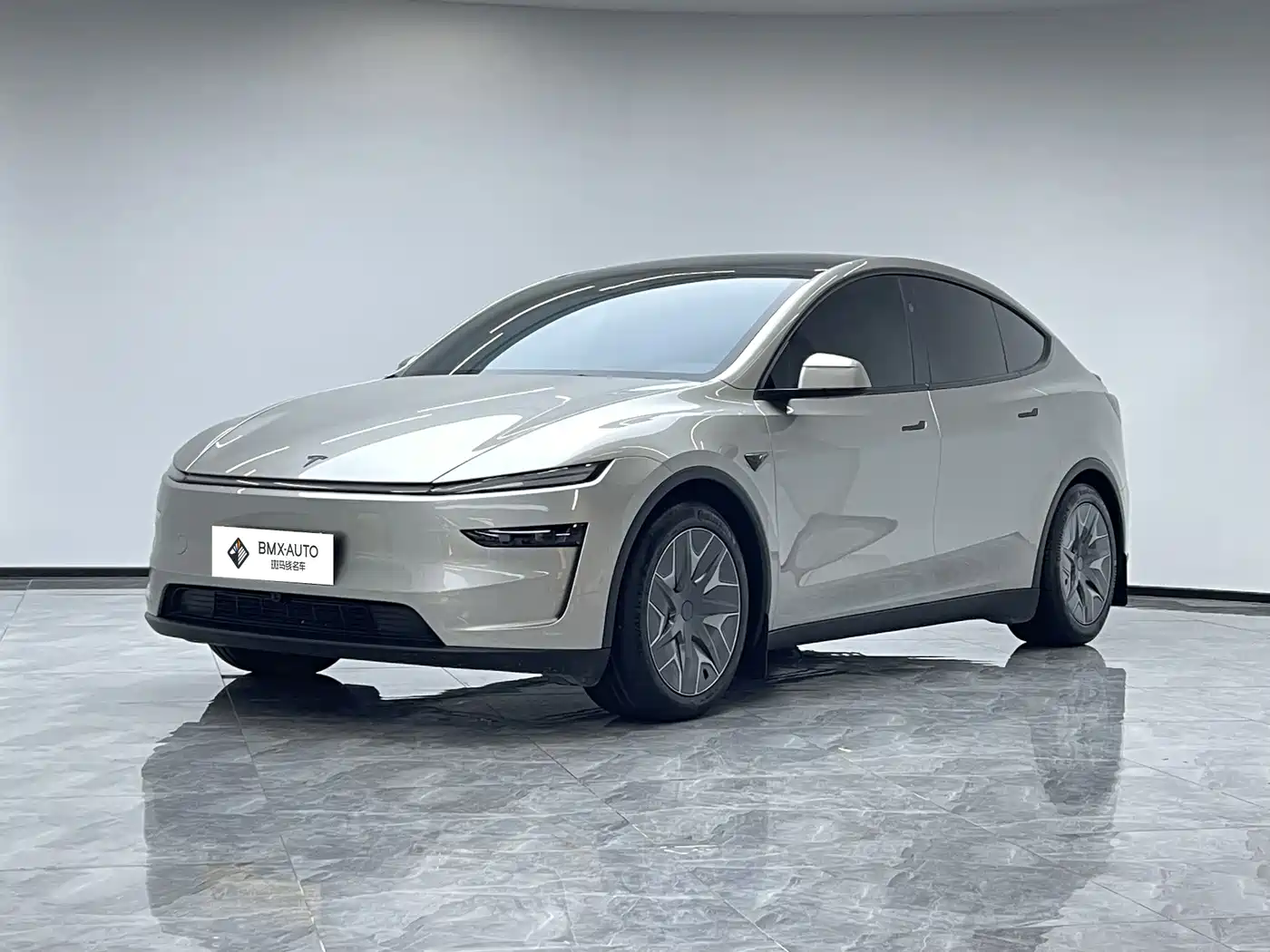 Tesla Model Y L 2025 Facelift Long Range AWD