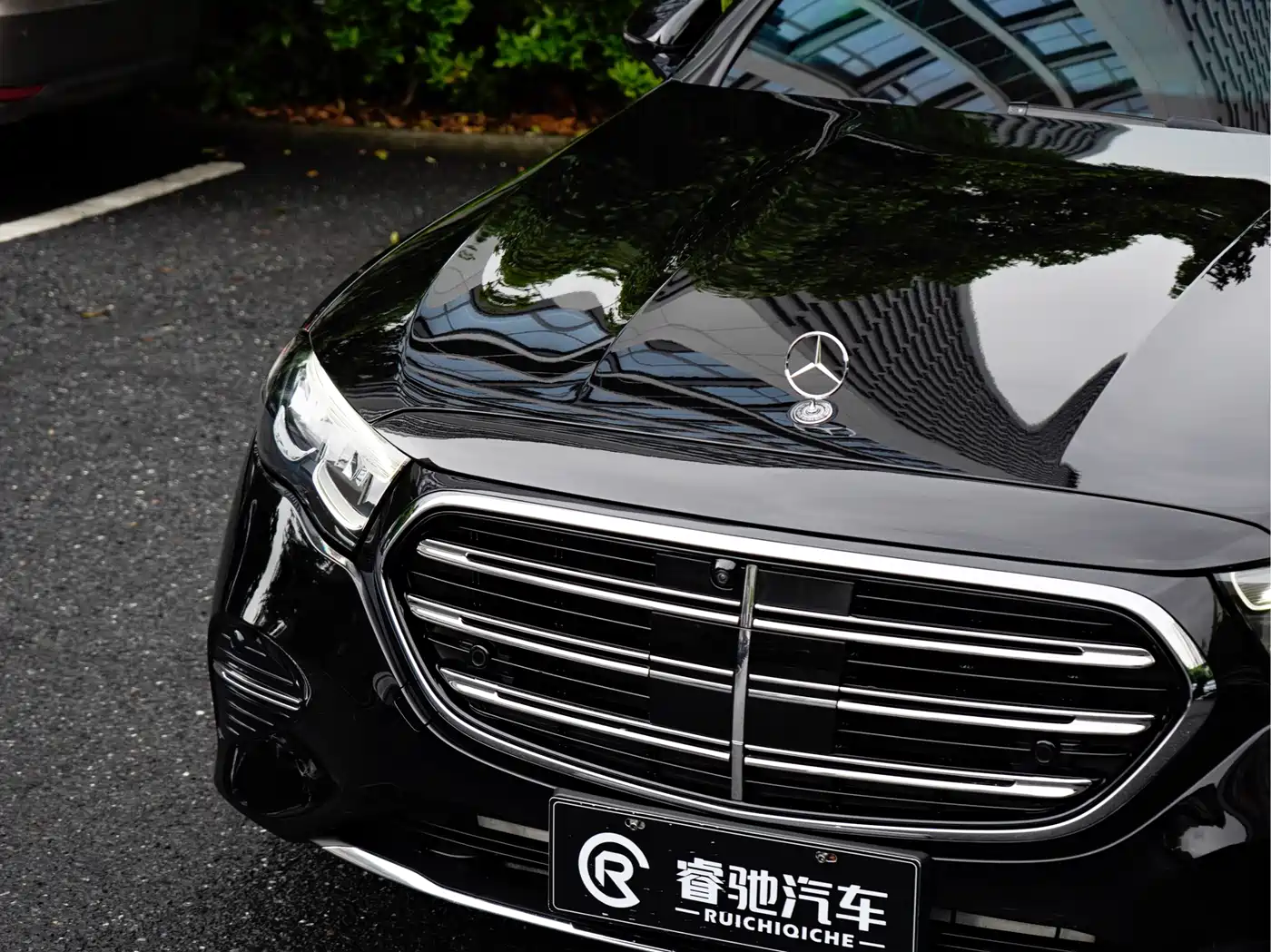 Mercedes-Benz E-Class 2024 Model E 300 L Luxury фото 7