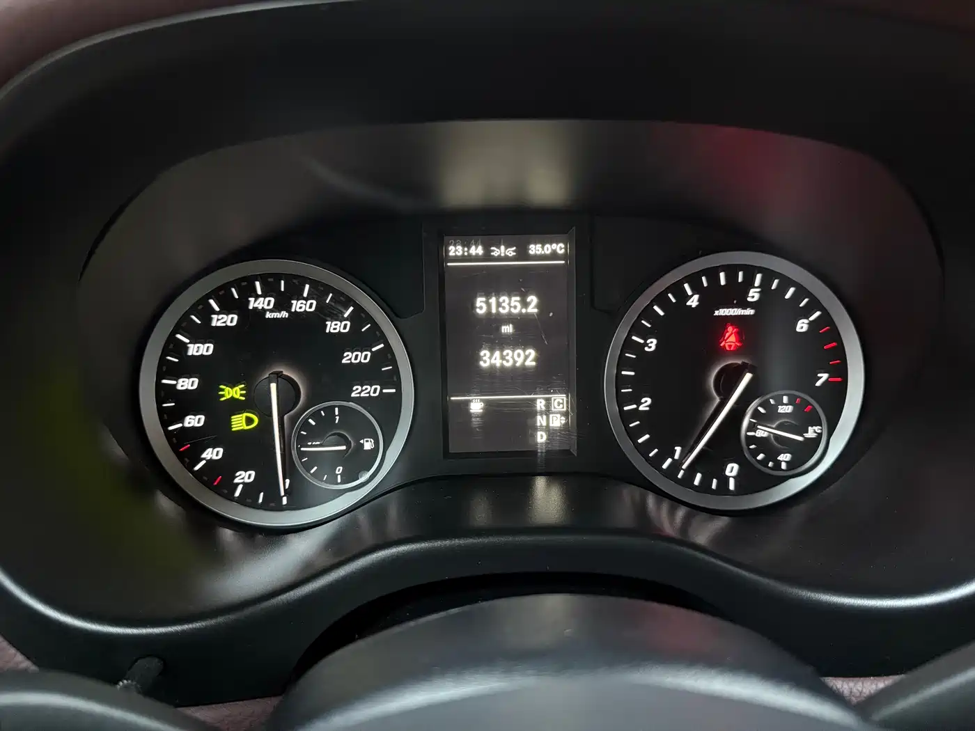 Mercedes-Benz Vito 2021 2.0T Business Edition 7-seater фото 12