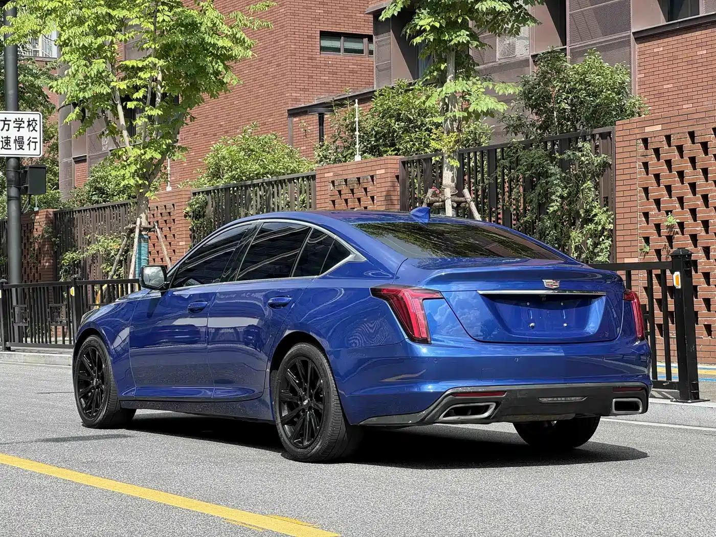 Фото 17 - Cadillac CT5