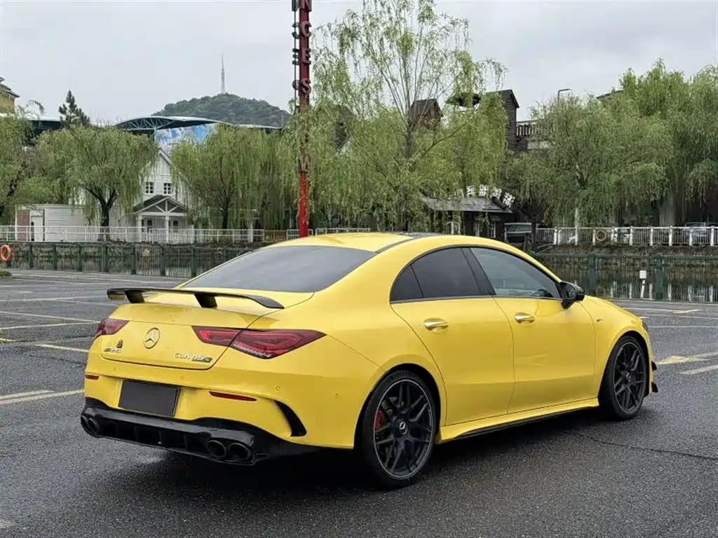MERCEDES-BENZ CLA AMG
