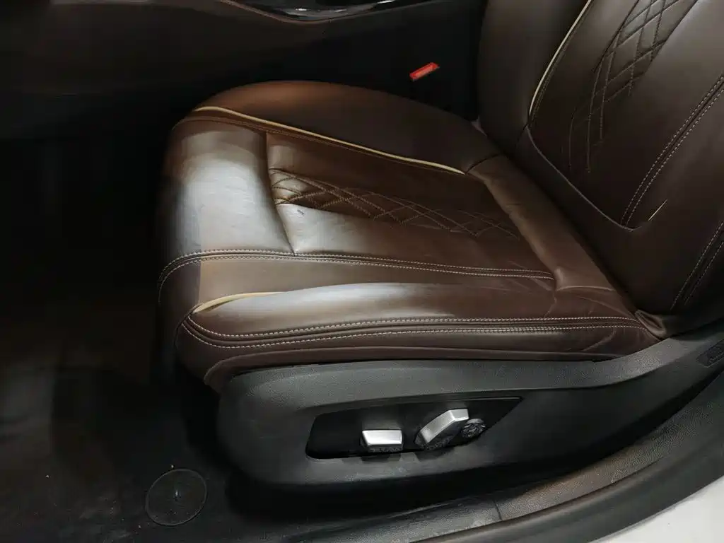 BMW 5 SERIES NEW ENERGY