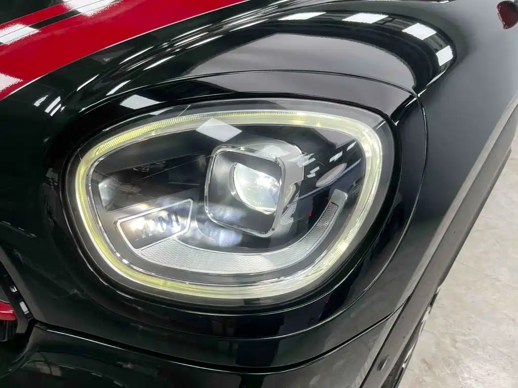 Фото 23 - MINI JCW COUNTRYMAN