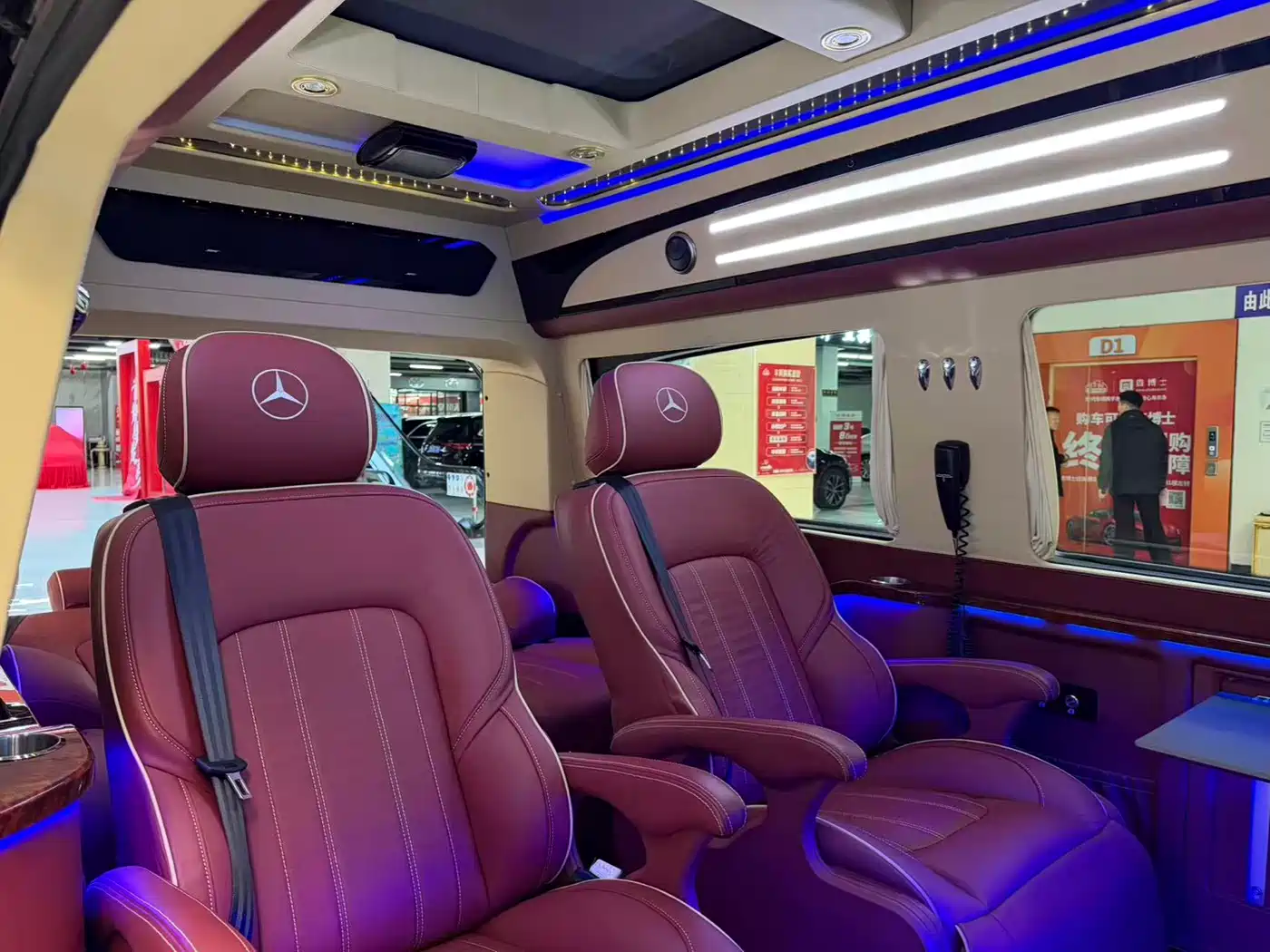 Mercedes-Benz Vito 2013 Model 3.0L Elite Edition фото 17