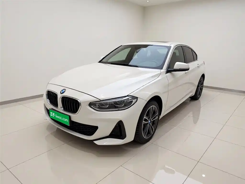 BMW 1 Series 2021 120i M Sport фото 2