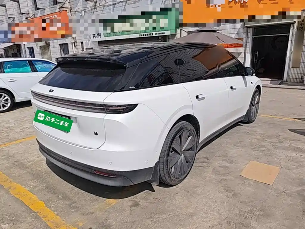 Li Auto i6 2025 2025 4WD Base Model