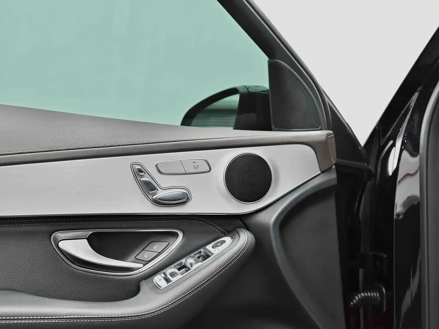 Mercedes-Benz GLC 2020 Facelift GLC 260 L 4MATIC Dynamic фото 24