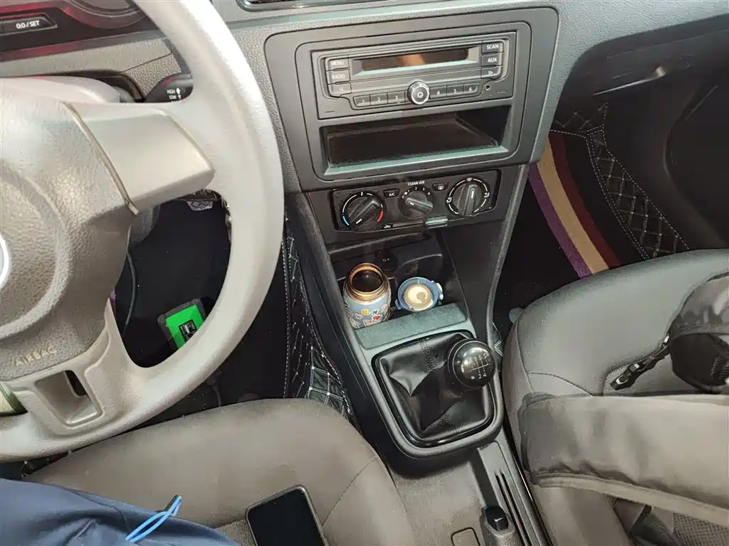 Volkswagen Santana 2015 1.4L Manual Trend Edition фото 14