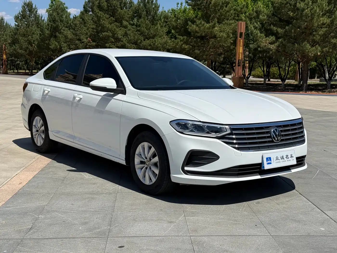 Volkswagen Lavida 2024 Model 1.5L Automatic Delight Edition фото 2