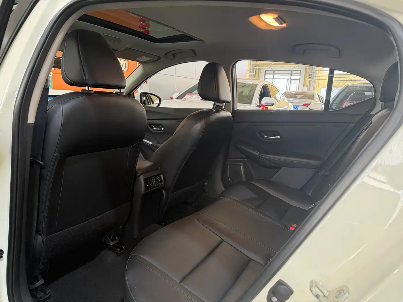 Nissan SYLPHY, миниатюра 7