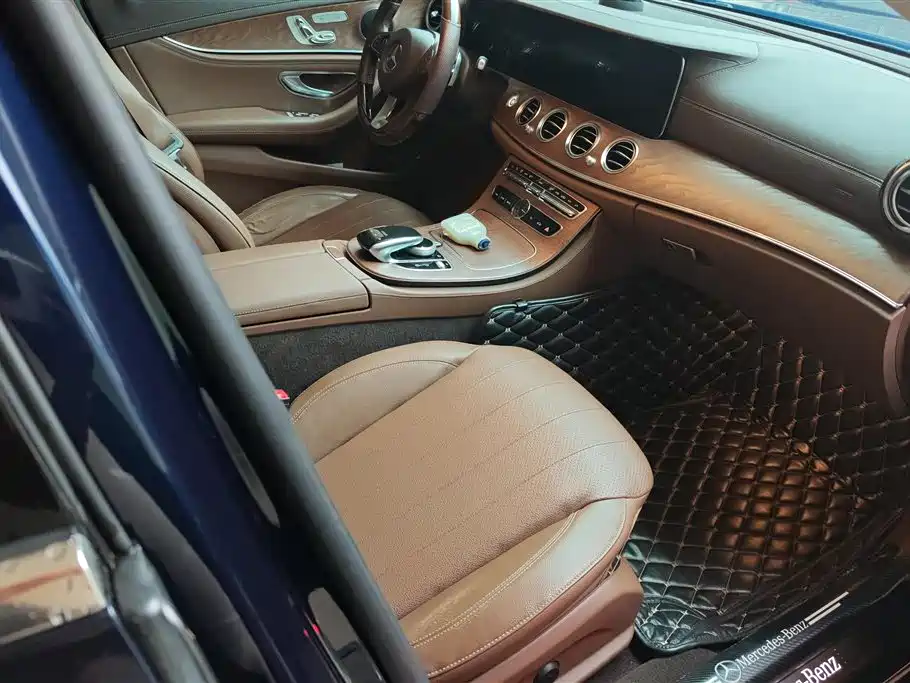 Mercedes-Benz E-Class 2018 E 300 L Luxury фото 8