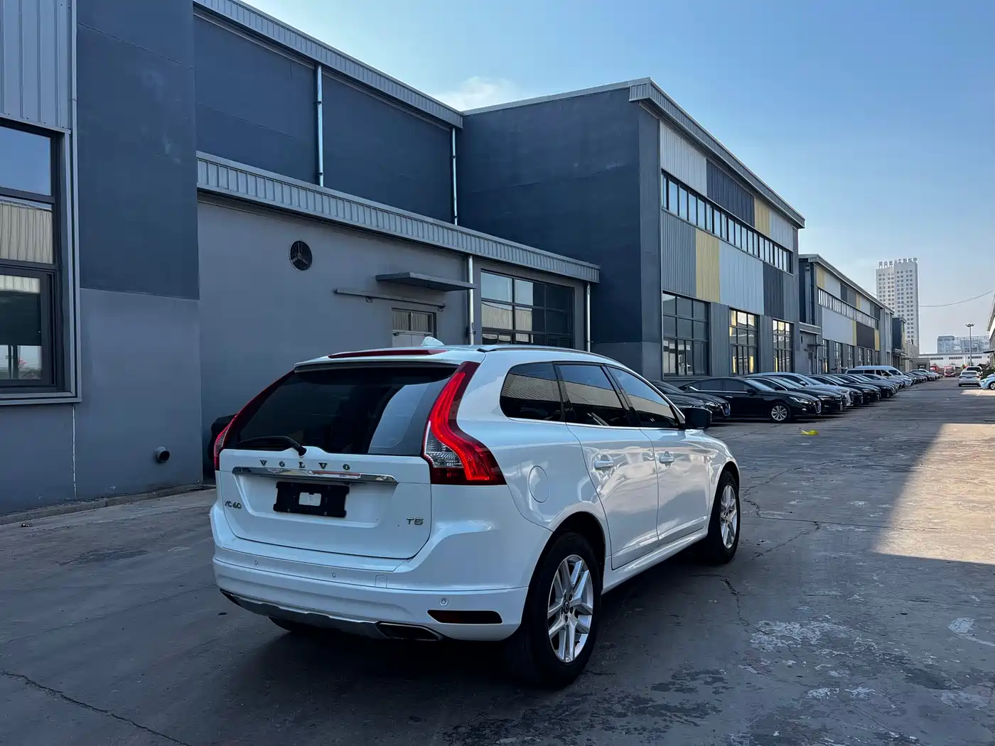 Фото 19 - Volvo XC60