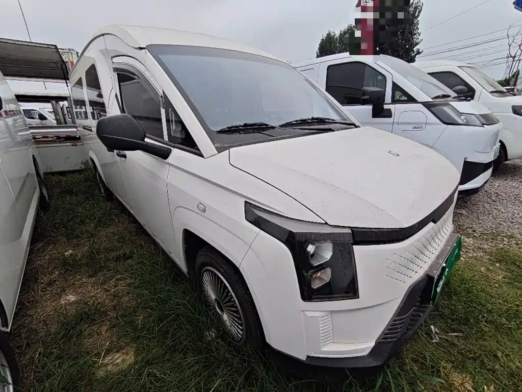 Yufeng Auto Yufeng Golden Warehouse 2025 2025 Passenger Version With Slow Charging