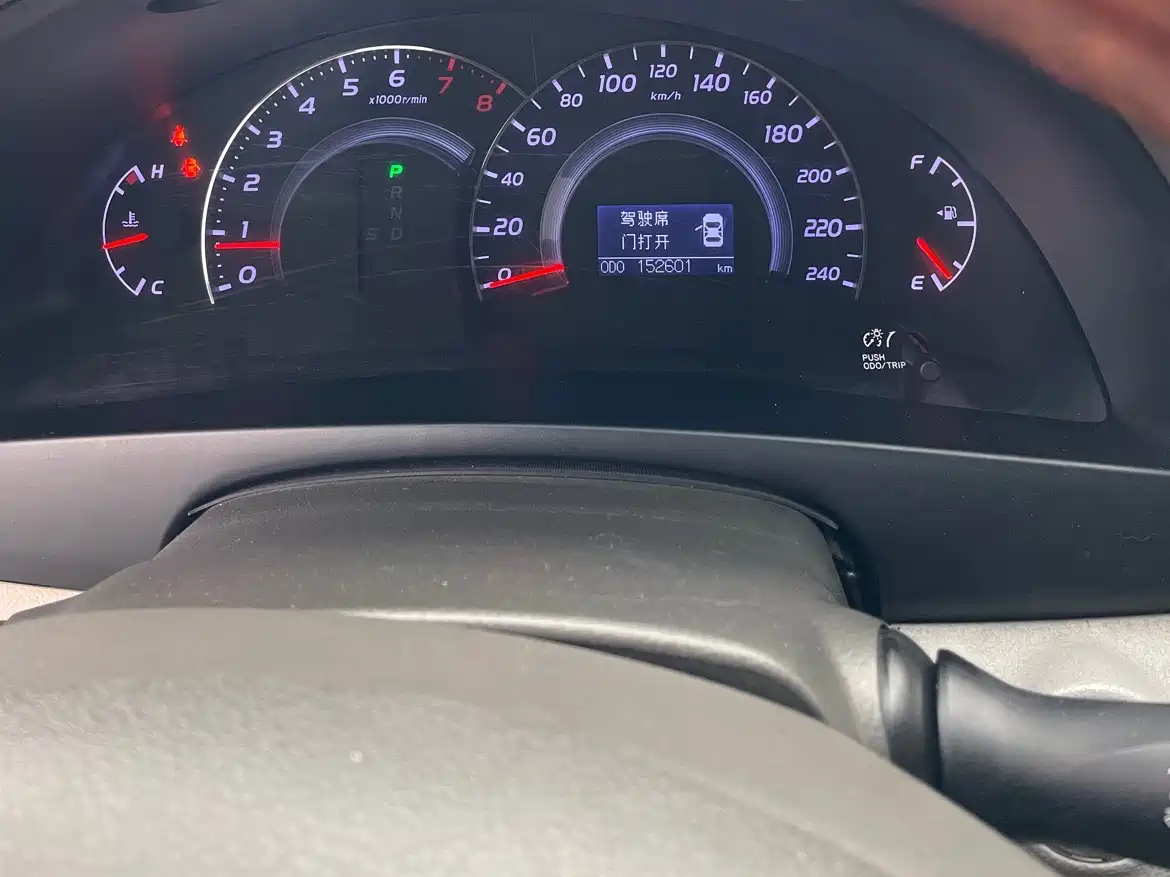 Toyota Camry 2011 240G Classic Anniversary Edition фото 15