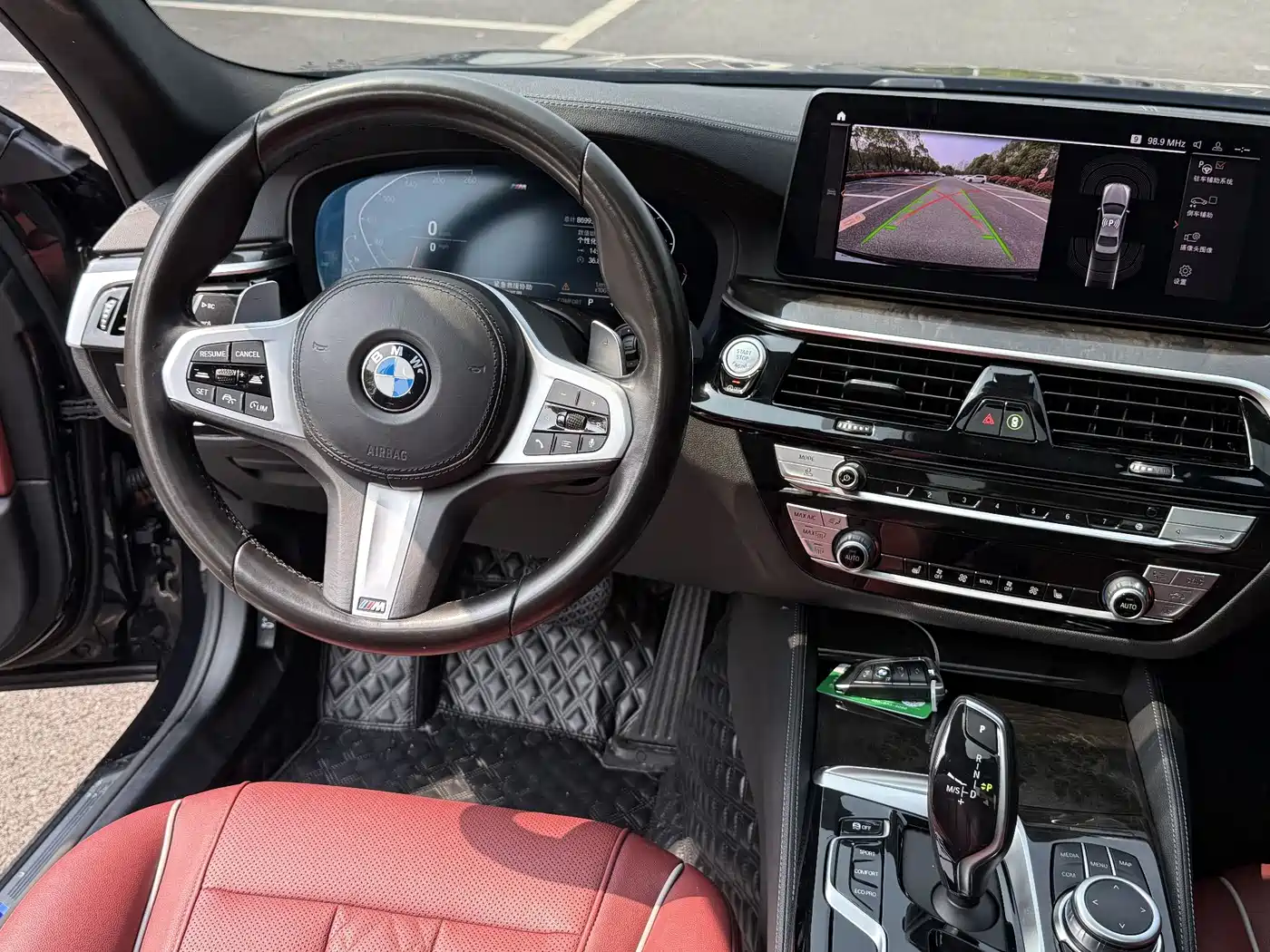 BMW 5 Series 2022 530Li Leading M Sport Package фото 10