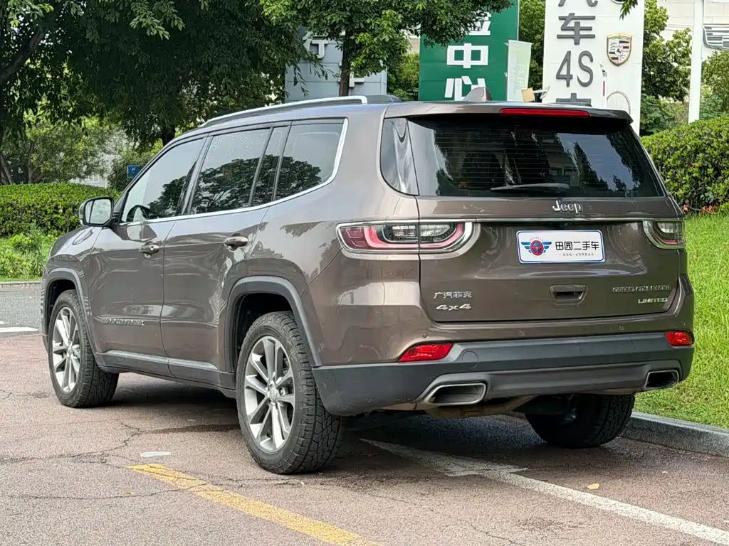 Jeep Grand Commander 2019 2018 2.0T AWD Premium Navigation Edition (China V)