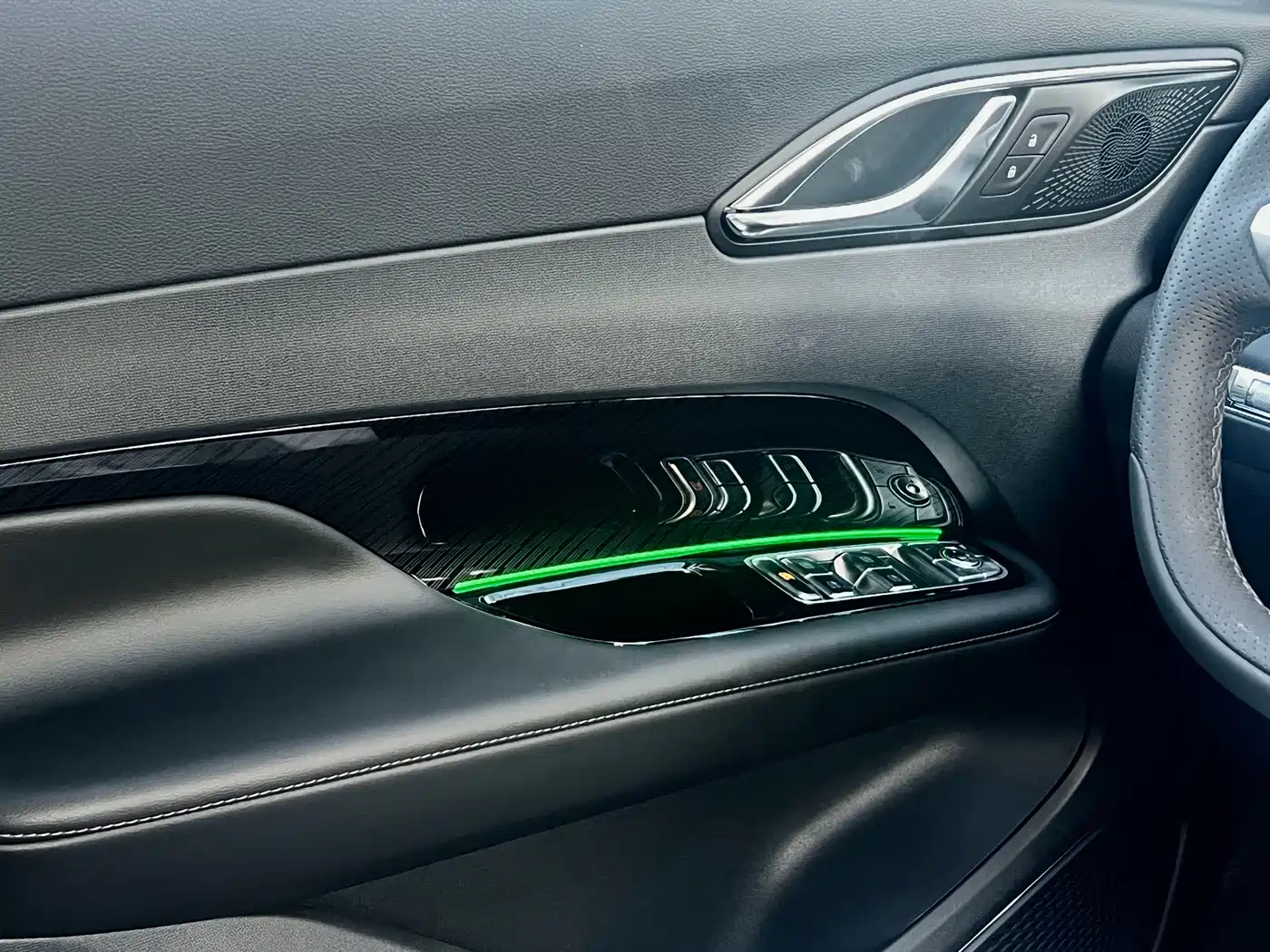 Hongqi HS3 PHEV 2026 2024 PHEV 115km Power Edition