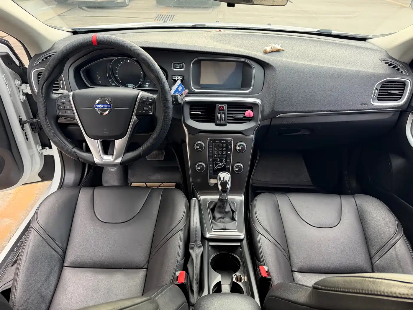 Фото 7 - Volvo V40