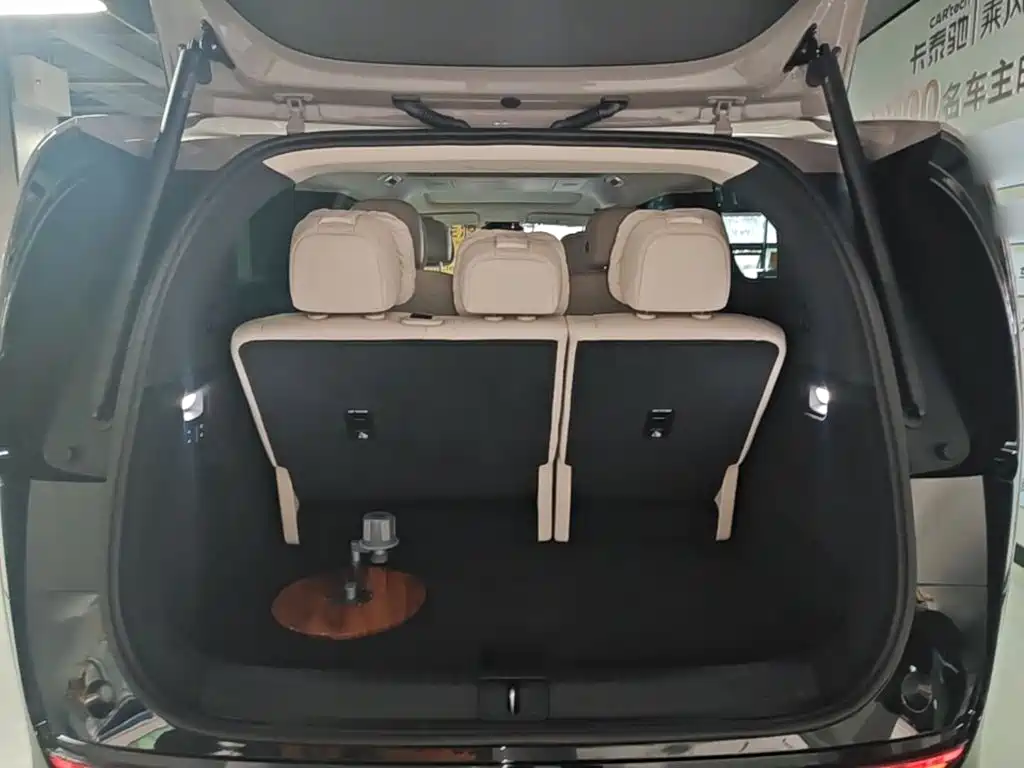 Li Auto MEGA 2025 2025 Model Home Family Special Edition