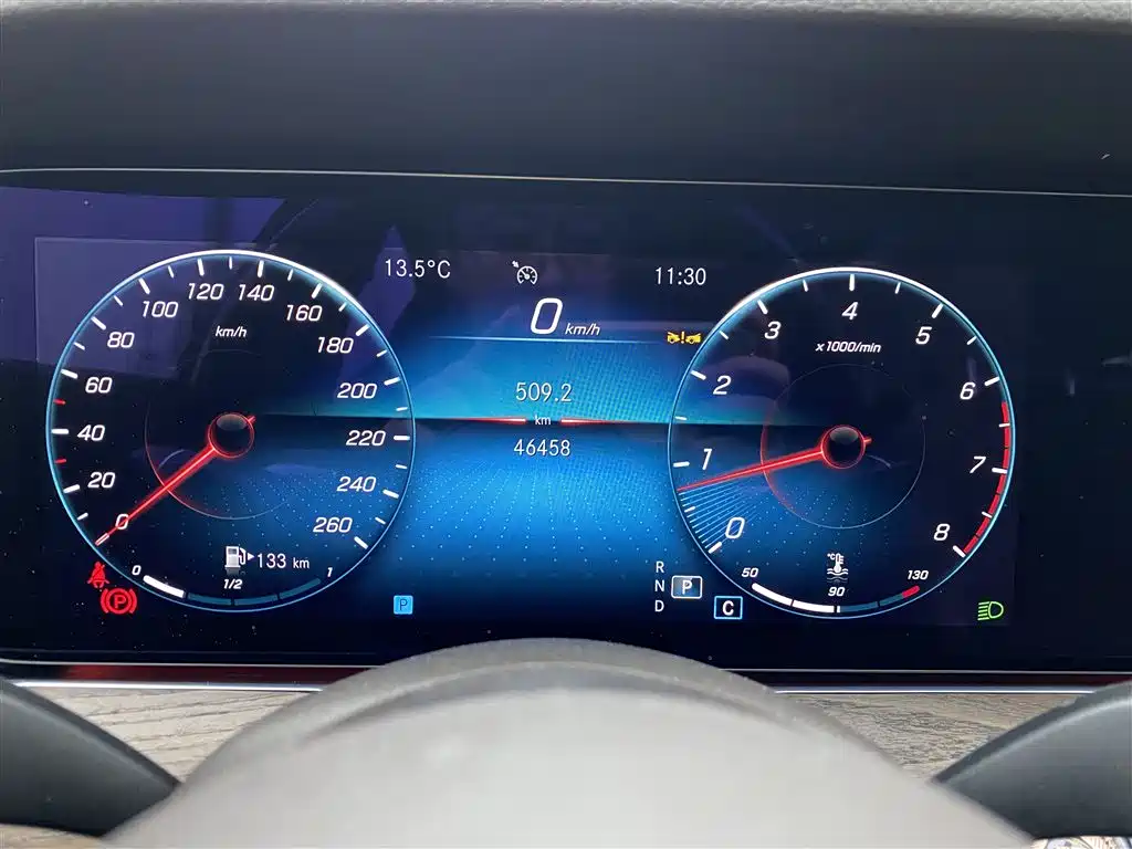 MERCEDES-BENZ E CLASS