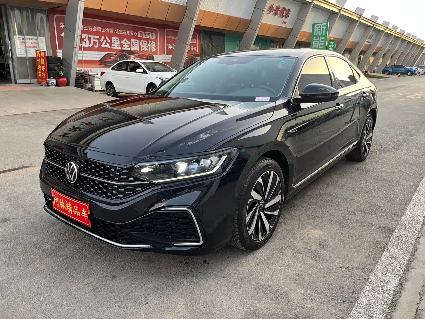 Volkswagen Passat 2022 330TSI Starlight Luxury Edition