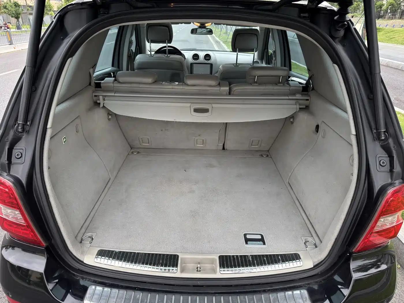 Mercedes-Benz M-Class 2010 ML 350 4MATIC Luxury фото 13