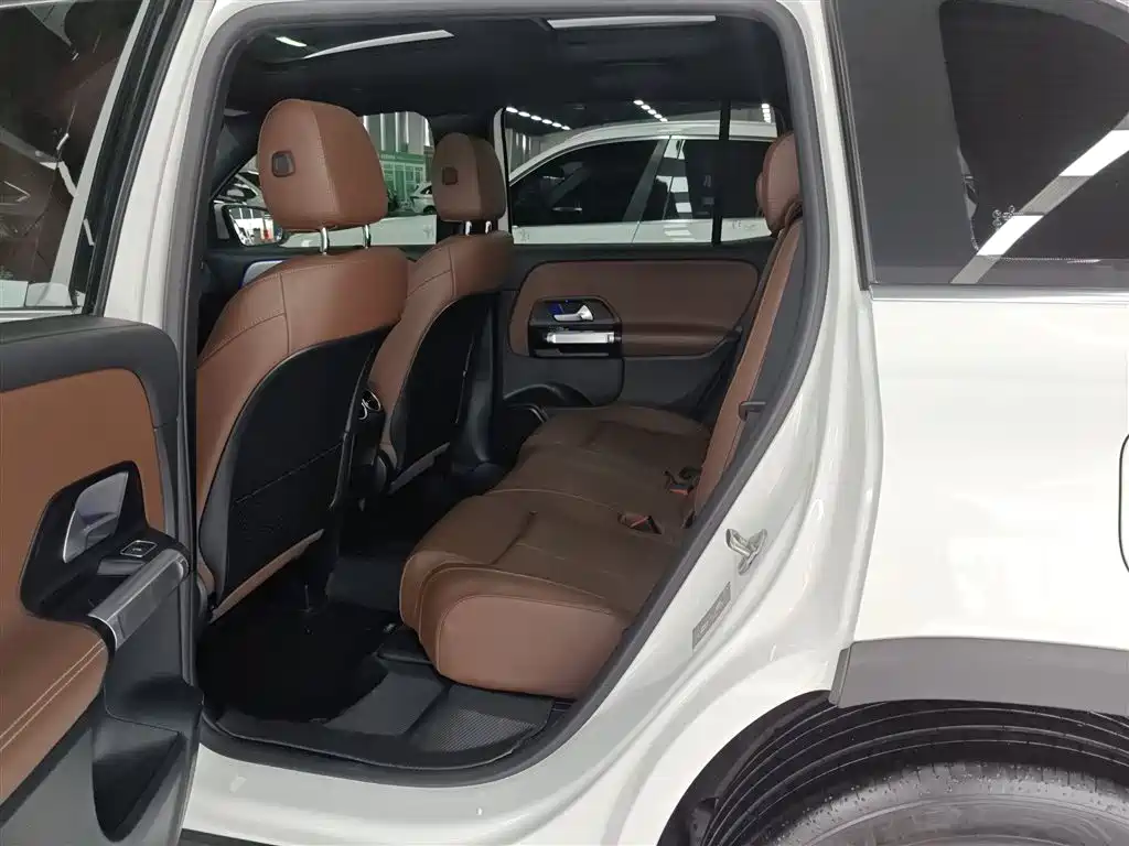 Mercedes-Benz GLB 2022 Facelift II GLB 200 Dynamic фото 17