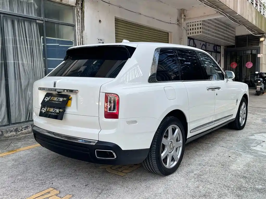 Rolls-Royce Cullinan 2024 4-Seater фото 27