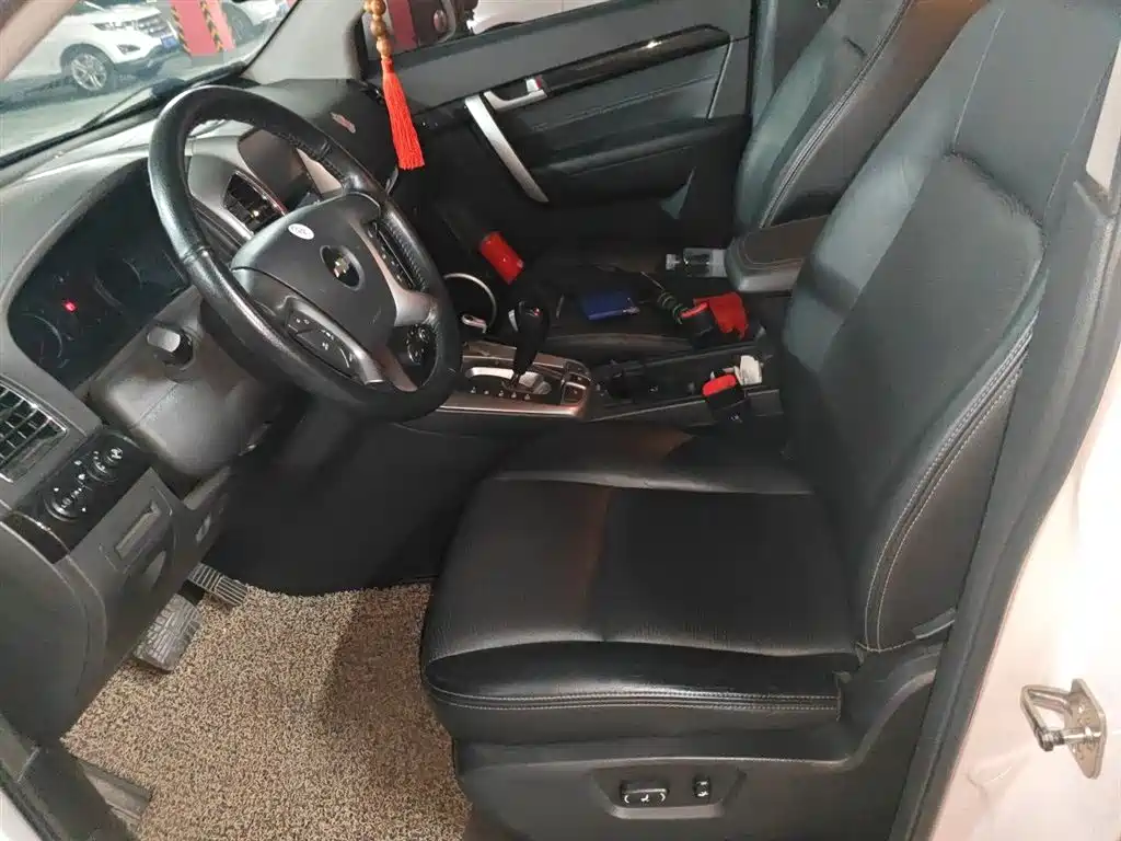 Chevrolet Captiva 2014 2.4L 4WD Flagship 7-seater фото 8