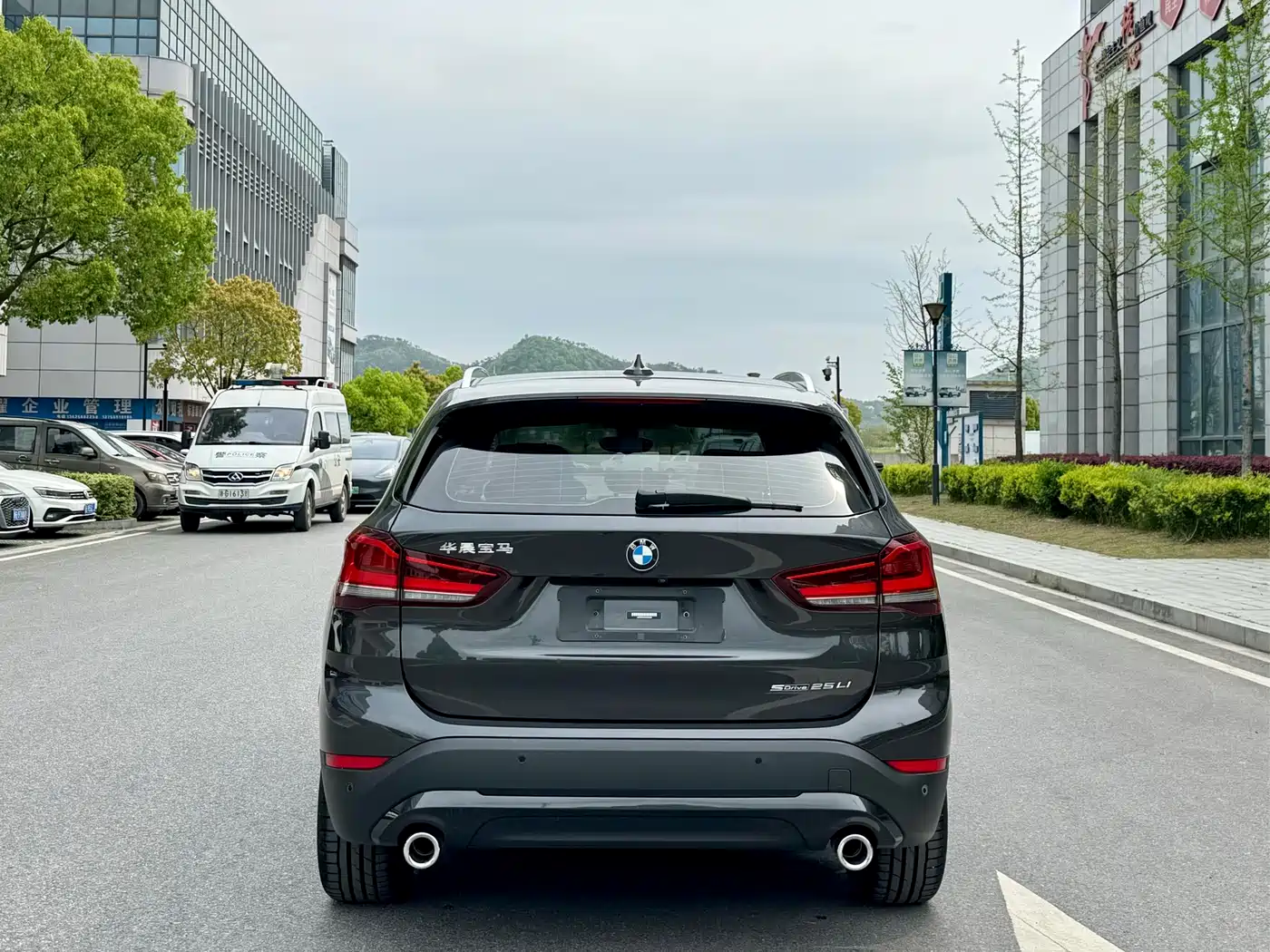 BMW X1 2022 sDrive25Li Leading фото 12