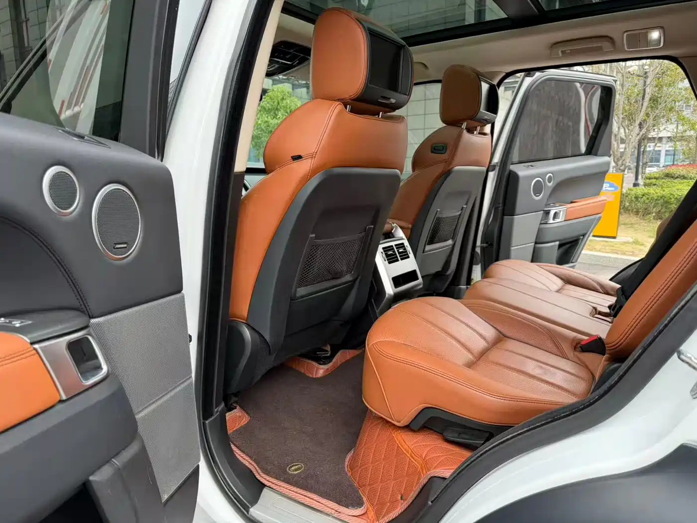 Land Rover Range Rover Sport 2016 Model 3.0 SDV6 HSE DYNAMIC фото 10