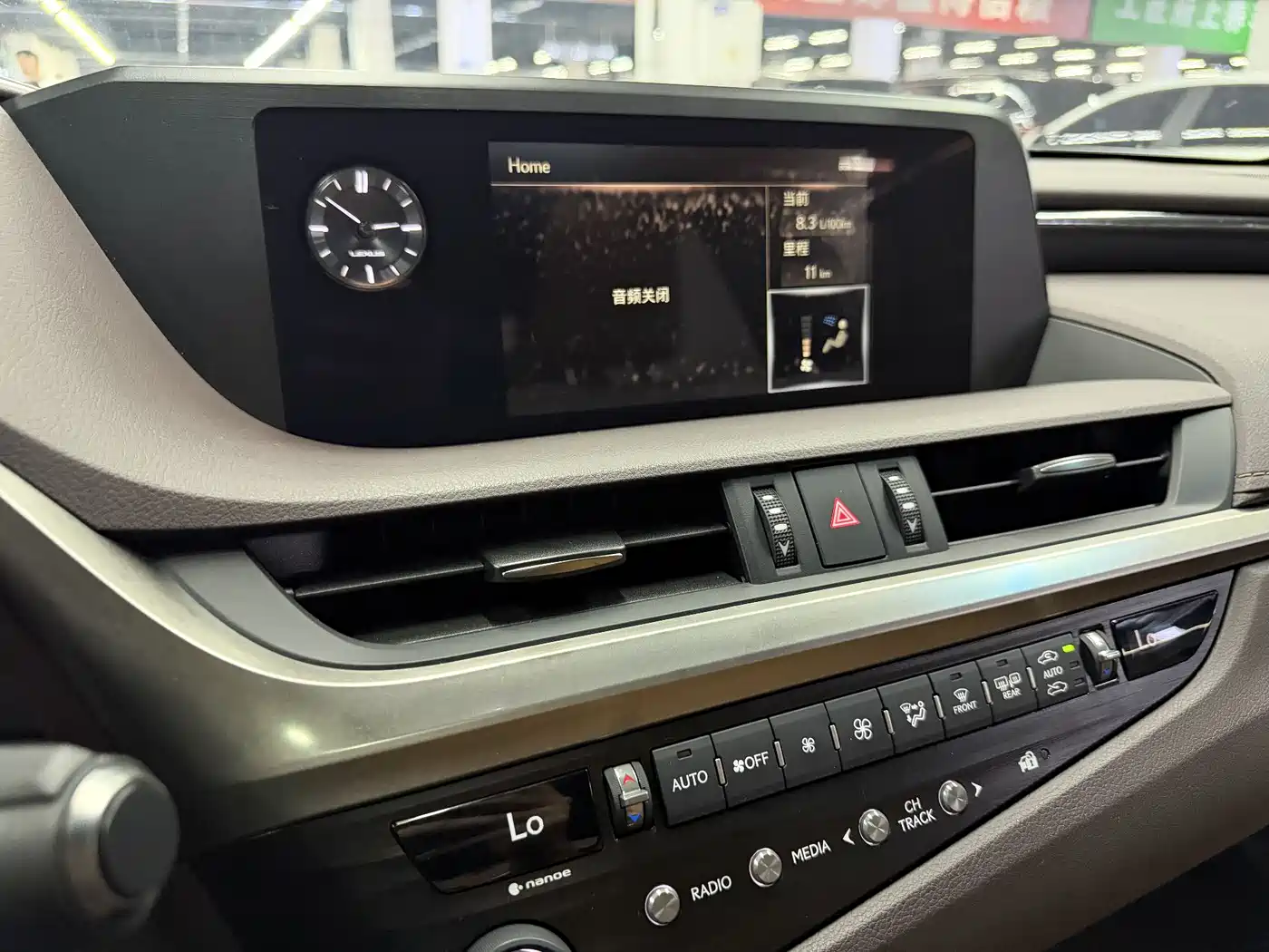 Lexus ES 2020 200 Excellence фото 16