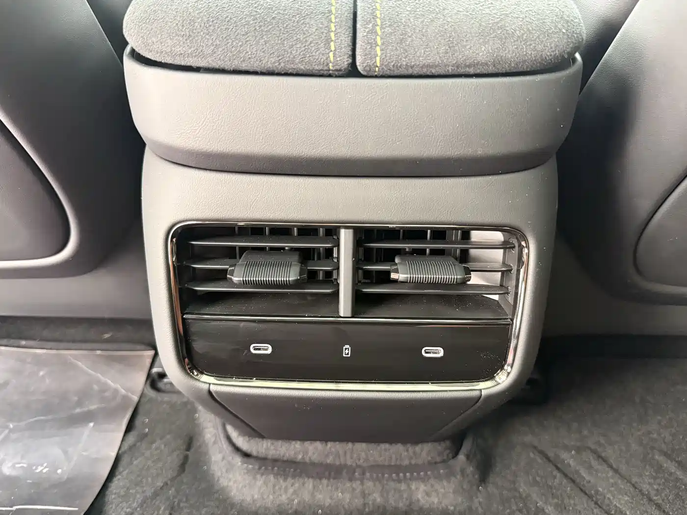 Lynk & Co 10 EM-P 2025 Facelift 240 AWD Ultra Sport Edition фото 11