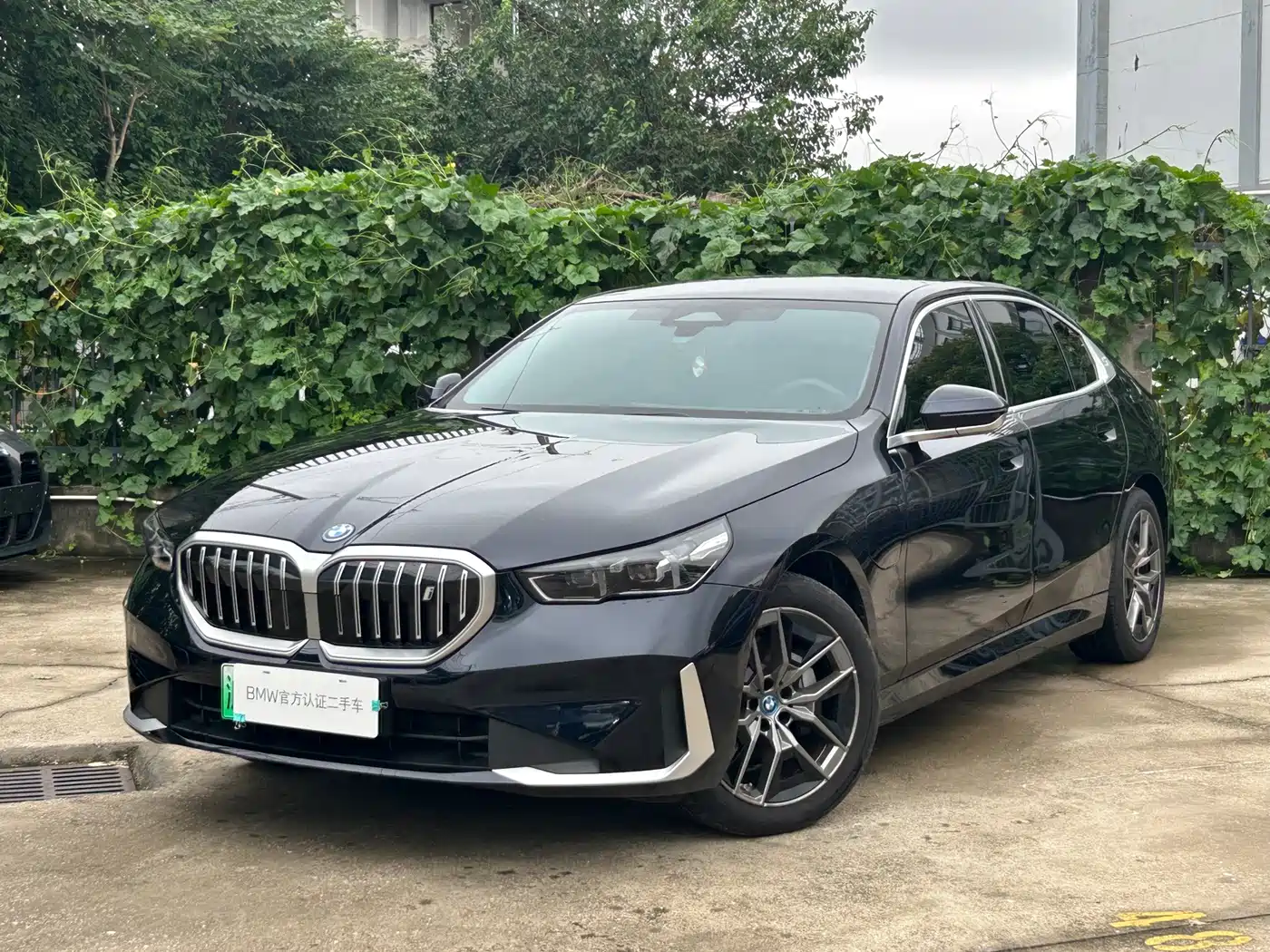 BMW i5 2025 2024 eDrive 35L Luxury Package