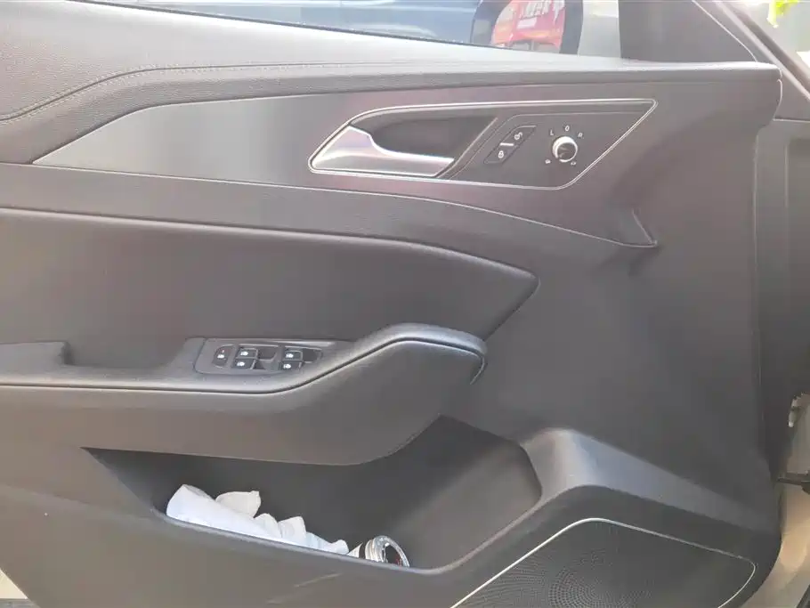 Hongqi H5 2020 1.5T DCT Qi Rhythm Edition фото 7