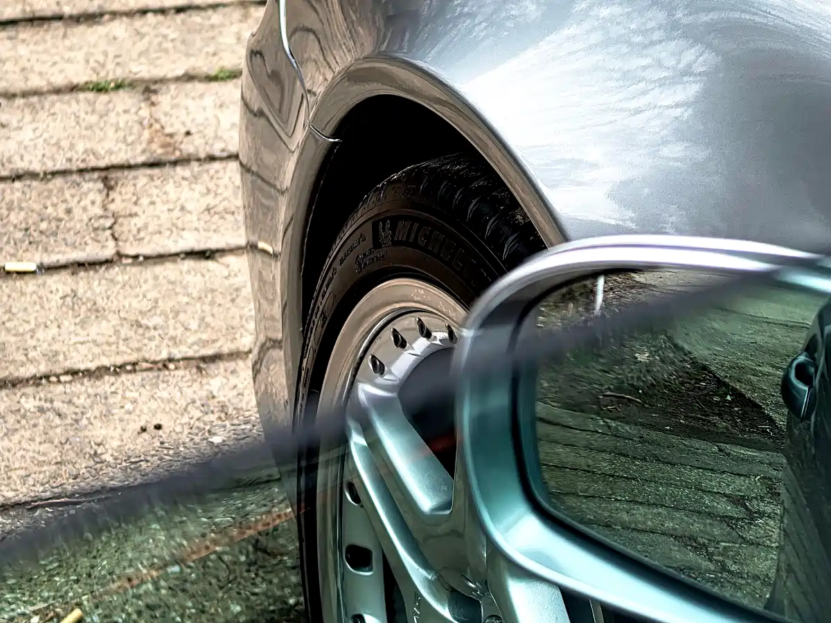 Mercedes-Benz SL-Class 2010 SL 300 фото 15