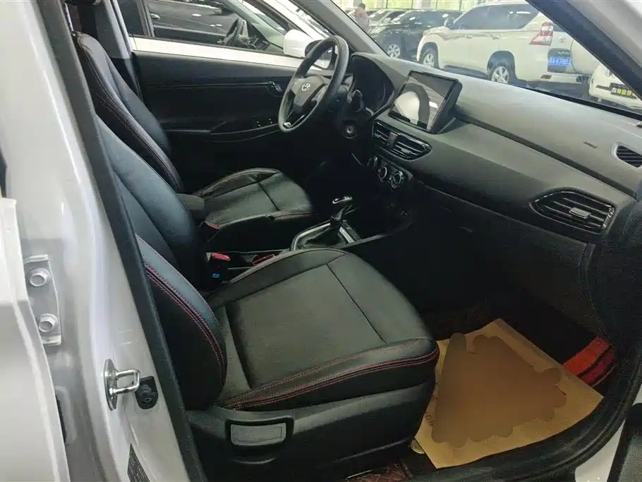 Hyundai Elantra 2018 1.6L Auto Joy GL (China V) фото 8