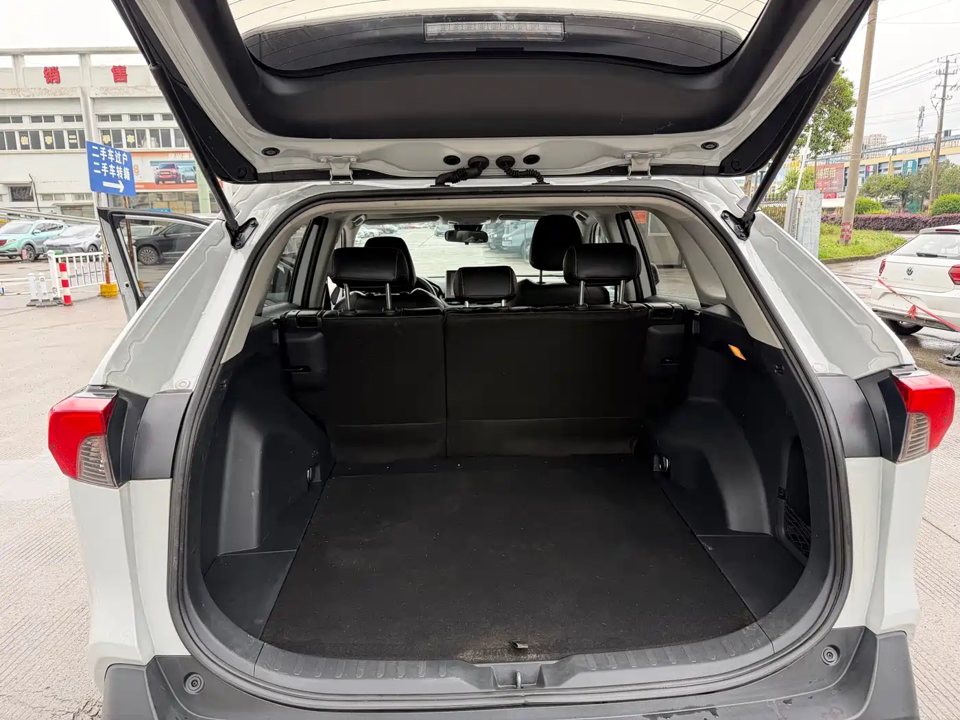 Toyota RAV4 Rongfang 2022 2.0L CVT 2WD Trend Plus Edition фото 14