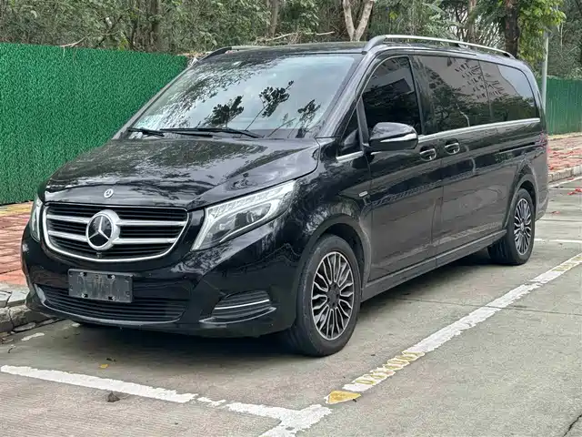 MERCEDES-BENZ V CLASS