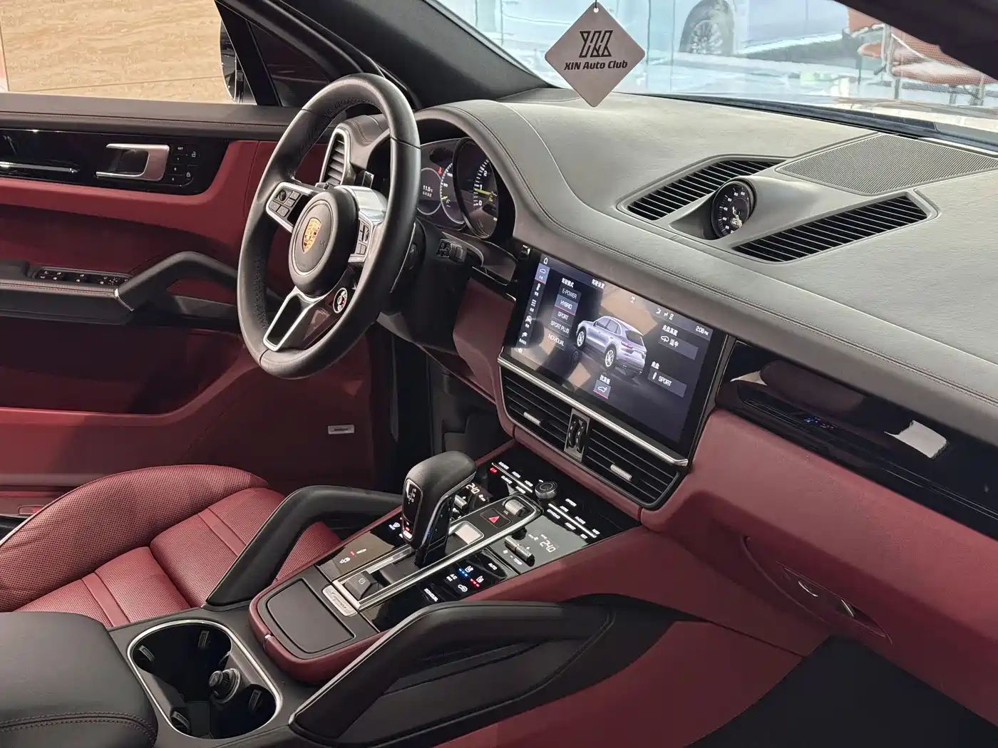 PORSCHE CAYENNE NEW ENERGY