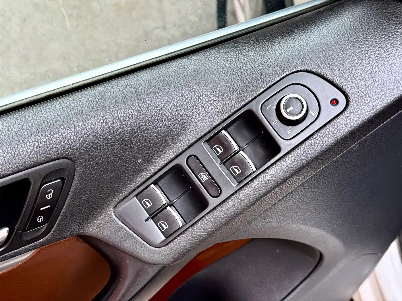 Volkswagen Tiguan 2012 2012 2.0TSI Comfort