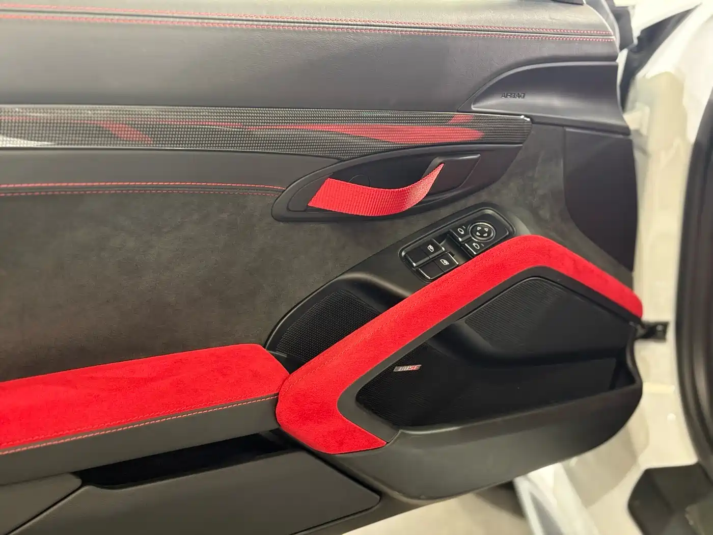 Porsche 911 2018 GT2 RS 3.8T фото 12