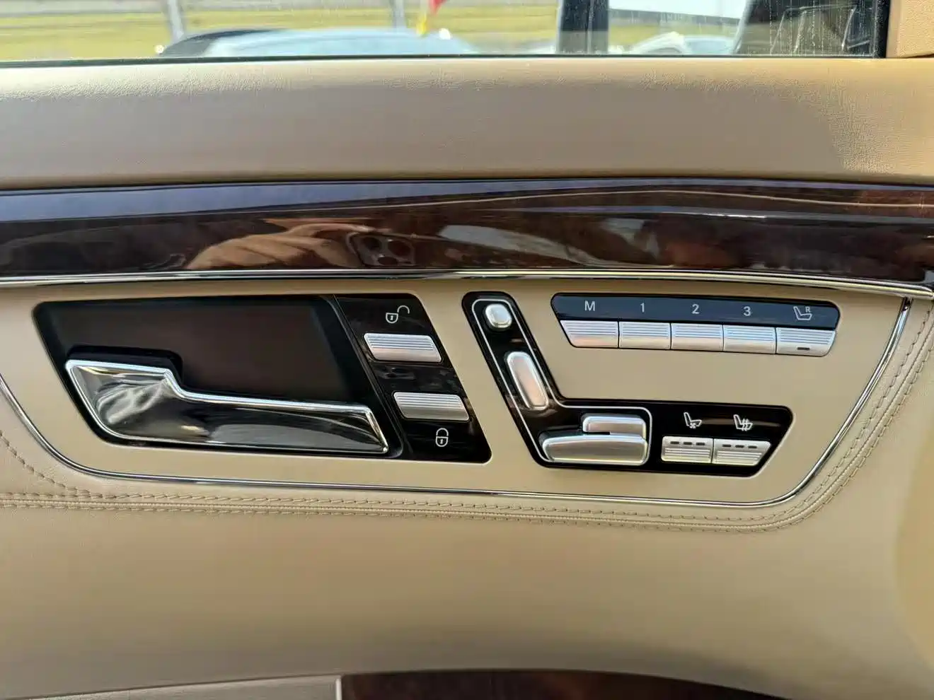 Mercedes-Benz S-Class 2012 S 600 L Grand Edition designo фото 11