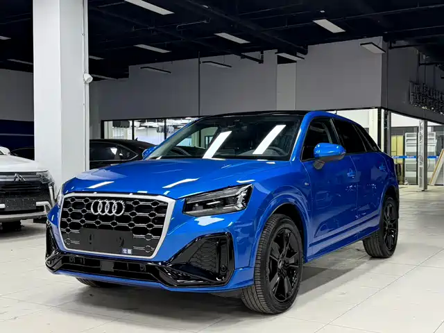 AUDI Q2L 2023