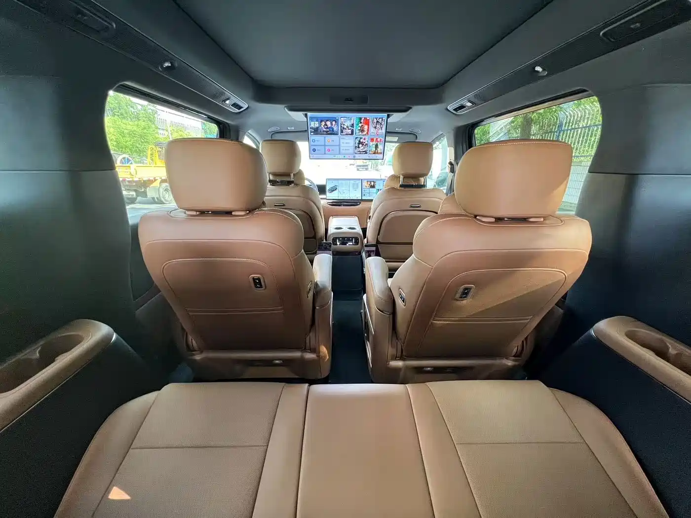 Hongqi HQ9 PHEV 2026 2024 Model 2.0T AWD Luxury Edition