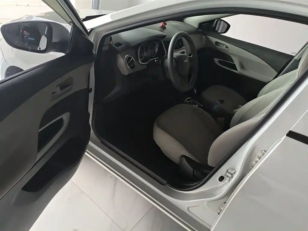 Chevrolet Sail 2018 Sail 3 1.3L AMT Ideal фото 16